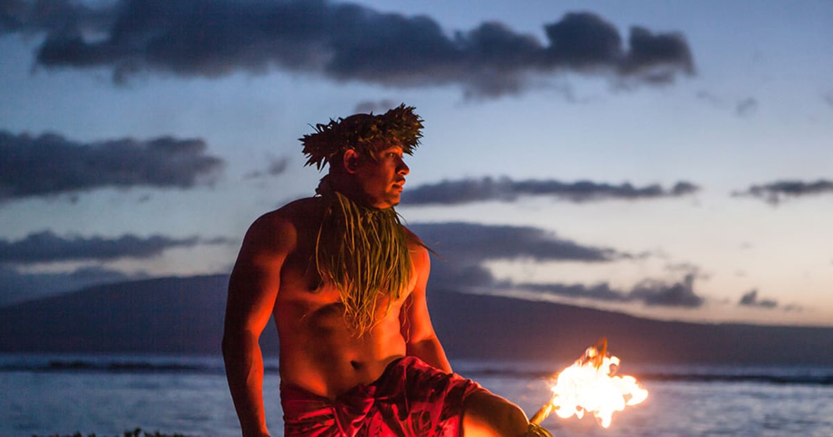 Fire-knife performer at a Maui evening show