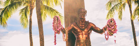 Duke Kahanamoku Statue at Kuhio Beach in Waikiki