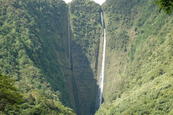 Hi'ilawe Falls