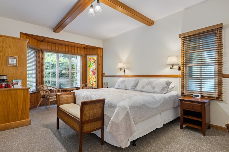 Kilauea Lodge photo 5