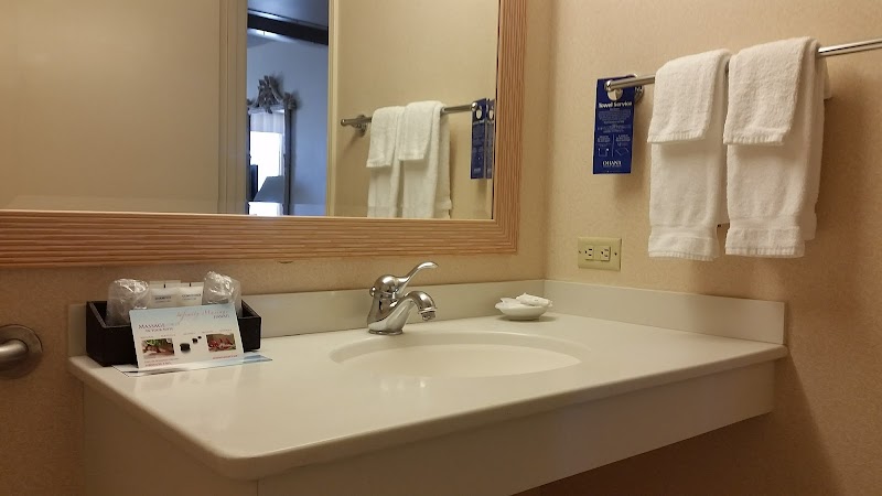 OHANA Waikiki East by Outrigger photo 4