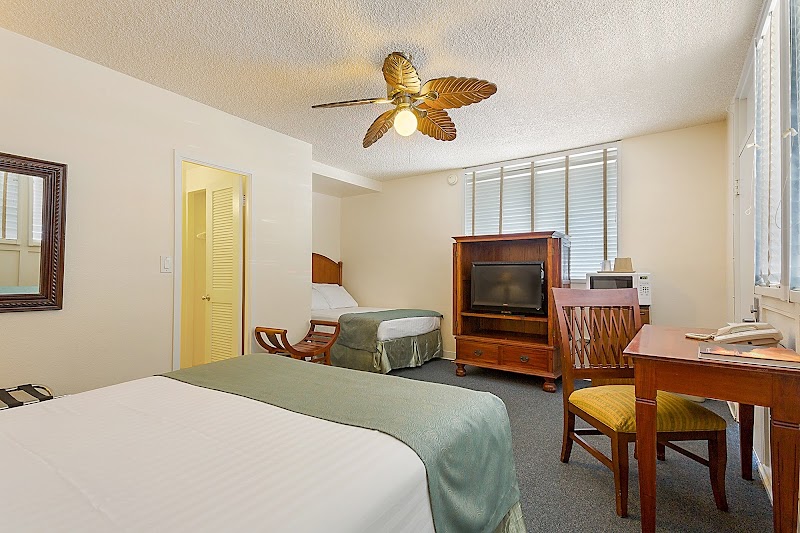 Pacific Marina Inn photo 4