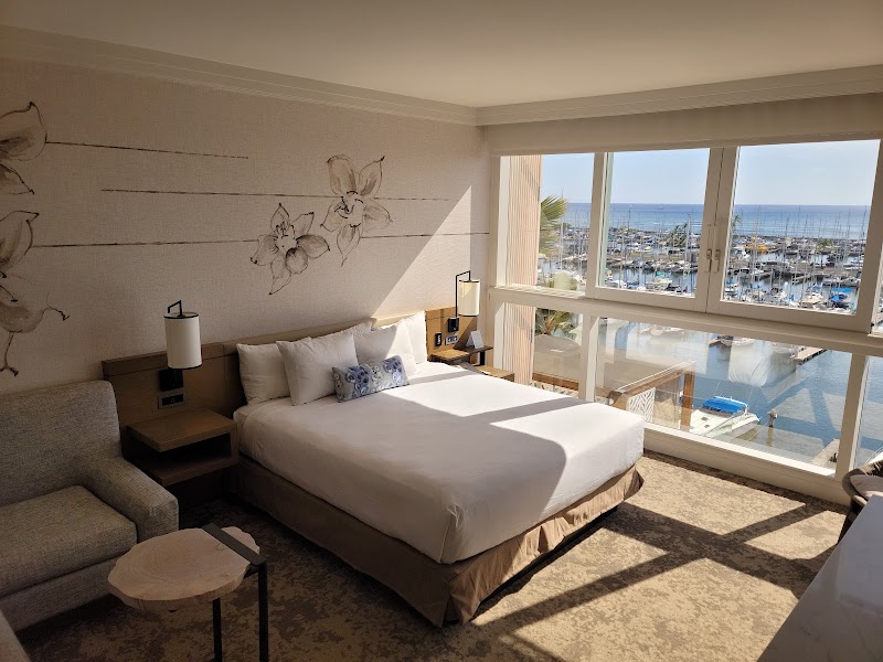 Prince Waikiki photo 2