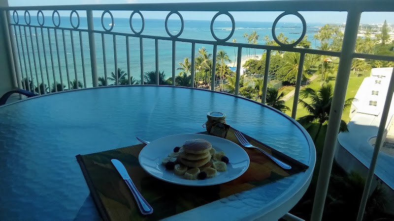 Waikiki Shore by Outrigger photo 3