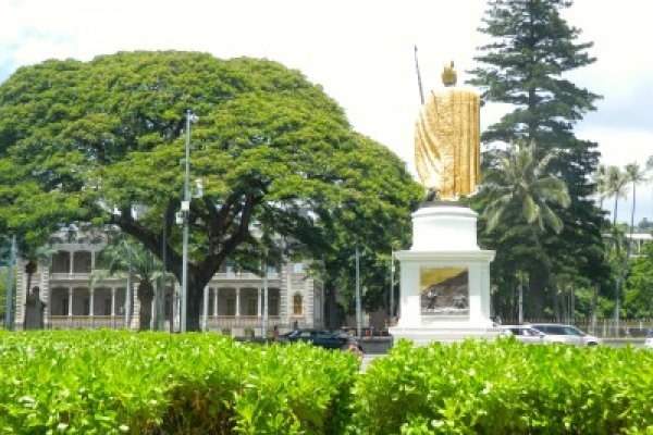 Honolulu Capitol District Top 10 Historic Sites Tile Image