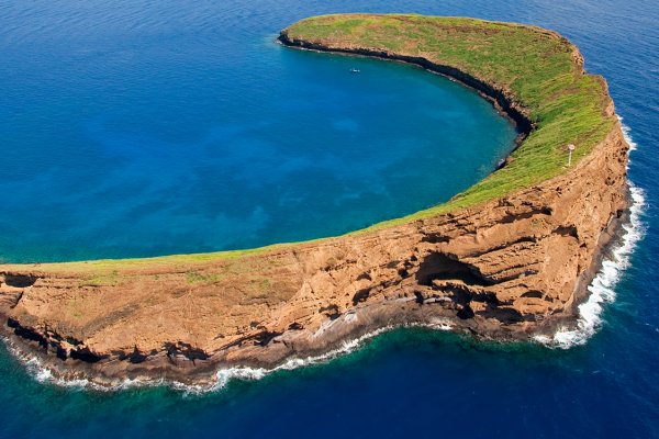 Molokini Snorkel Tile Image