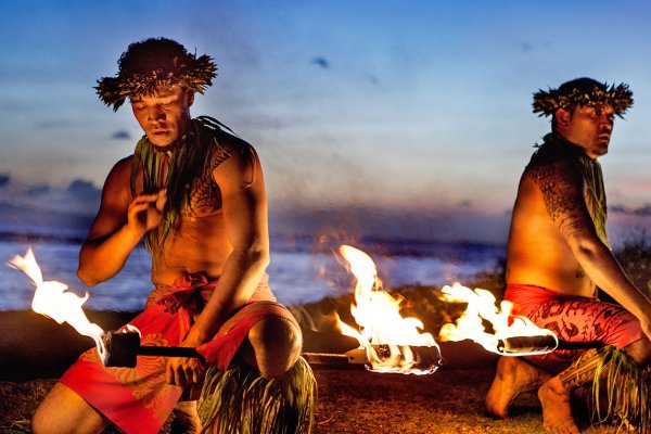 Oahu Luaus Tile Image