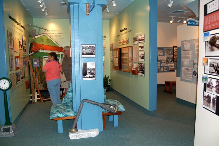 Pacific Tsunami Museum Image