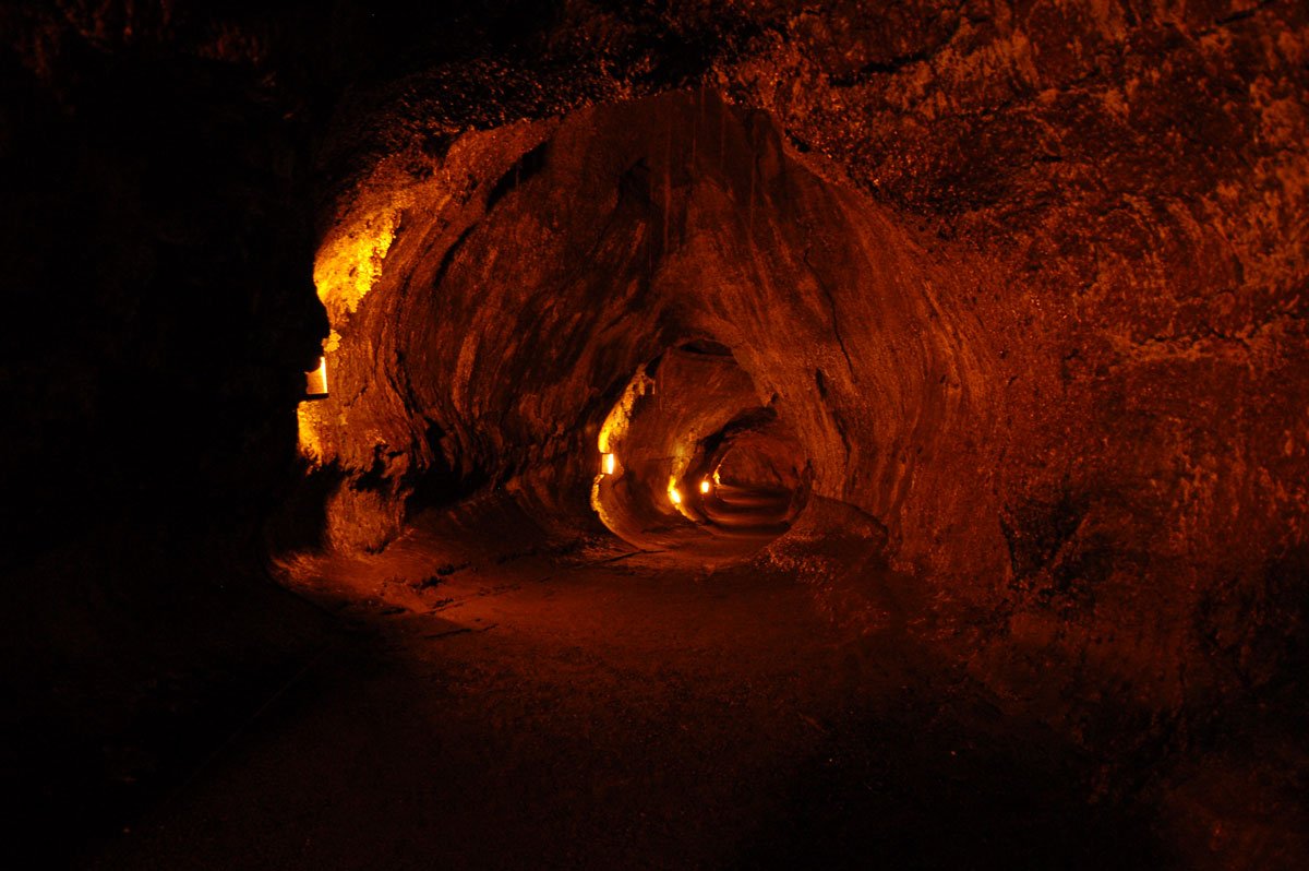 Nahuku (Thurston Lava Tube)