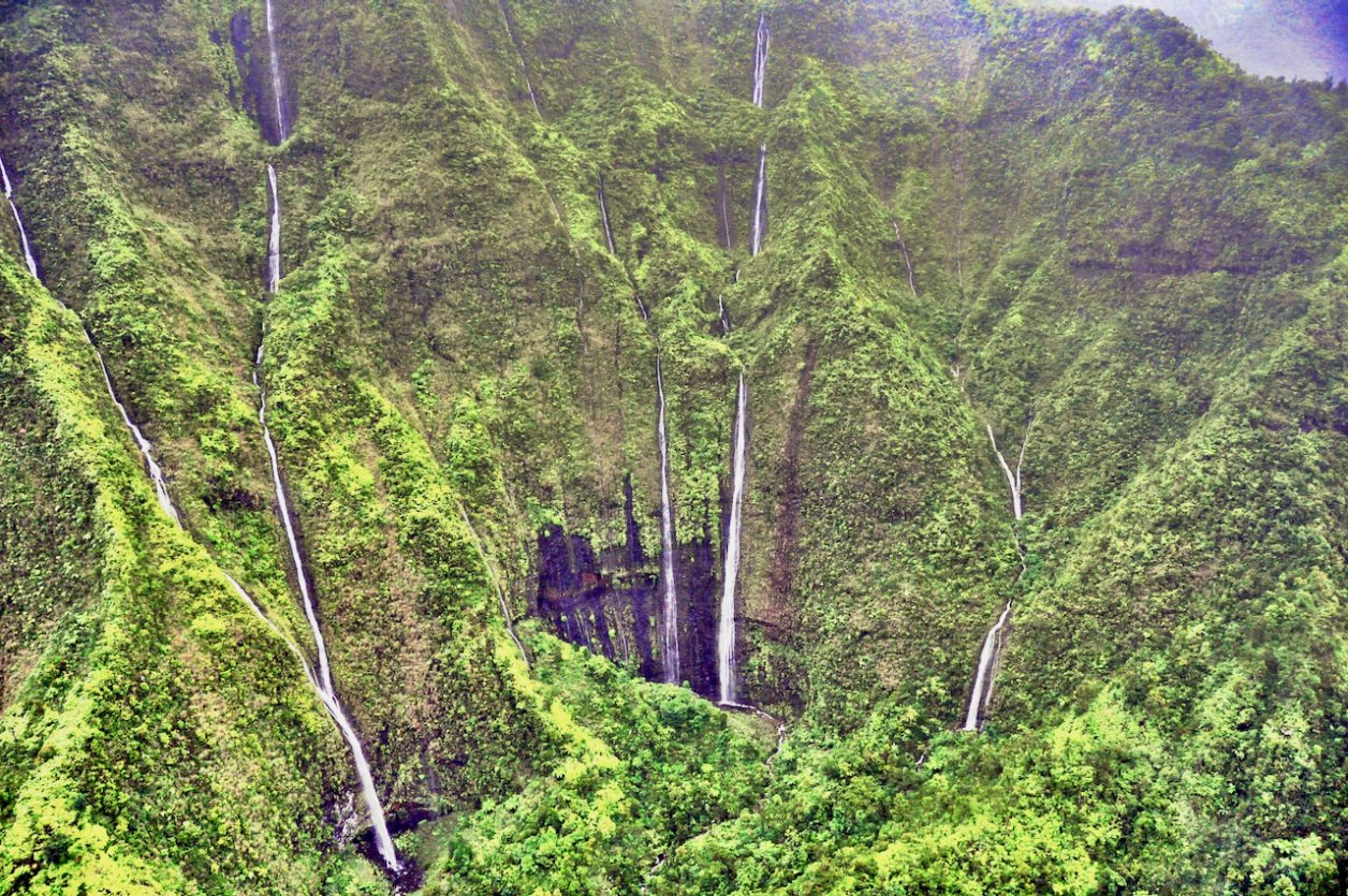 Helicopter Tour - Views of Wai'ale'ale Waterfalls