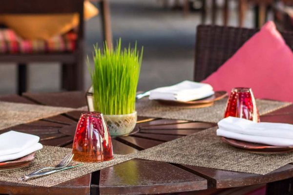 Big Island Casual Dining Tile Image