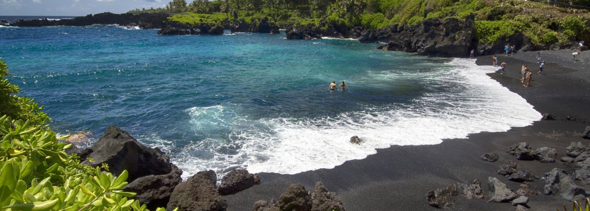 Honokalani Black Sand Beach