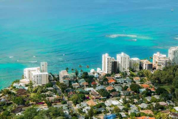 These are The 6 Best Underrated Towns in Hawaii Tile Image
