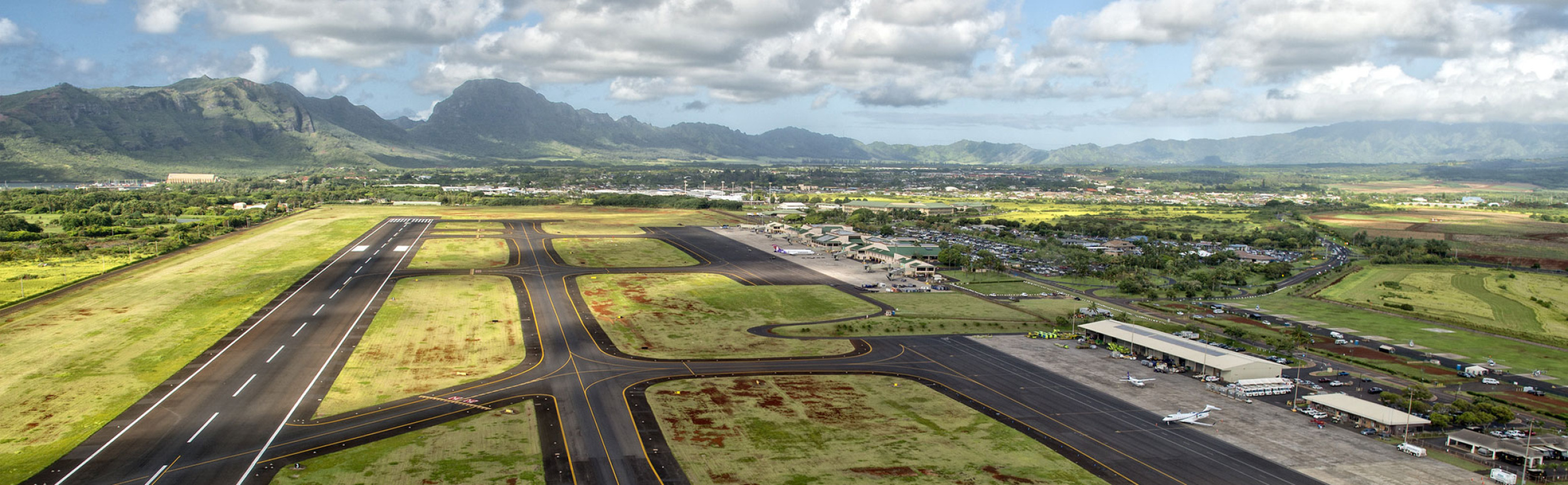 Hawaii Airports: Terminals, Maps & Information