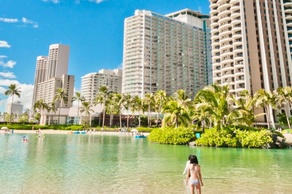 Visiting Hawaii in September Tile Image