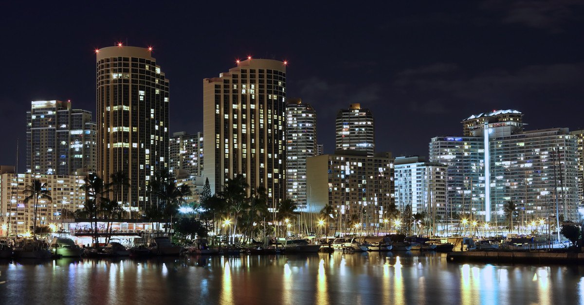 Honolulu's sky line at night