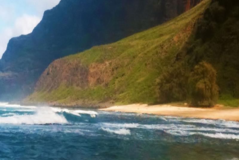 Miloli’i Beach and Valley