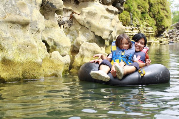 Mountain Tubing Tile Image