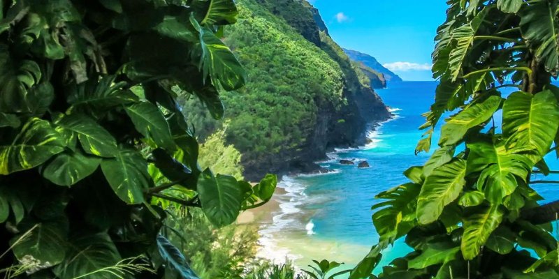 Na Pali Kauai Hiking Trails