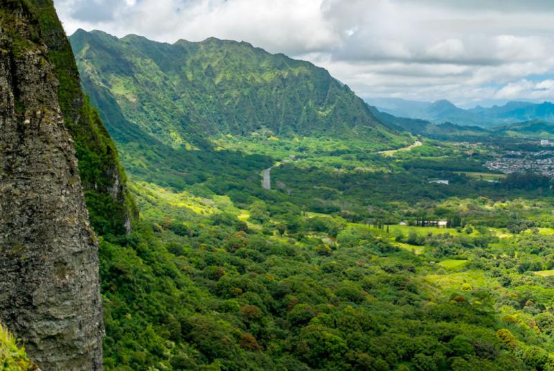 Nuuanu Pali Lookout