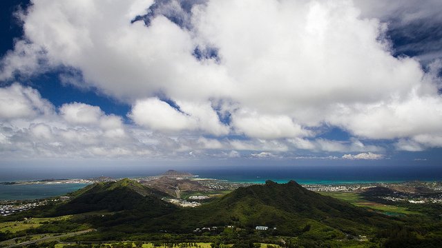 Peek Over the Plains at Pali Lookout