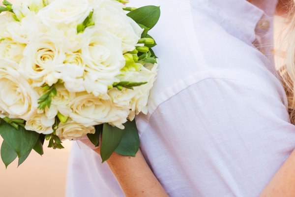 Top Reasons for a Destination Wedding in Hawaii Tile Image