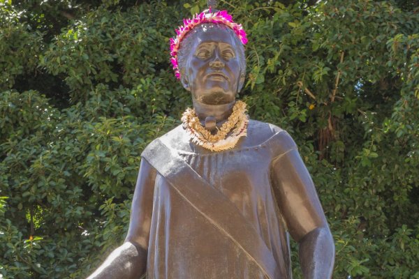 Top 10 Historic Sites of Downtown Honolulu Tile Image