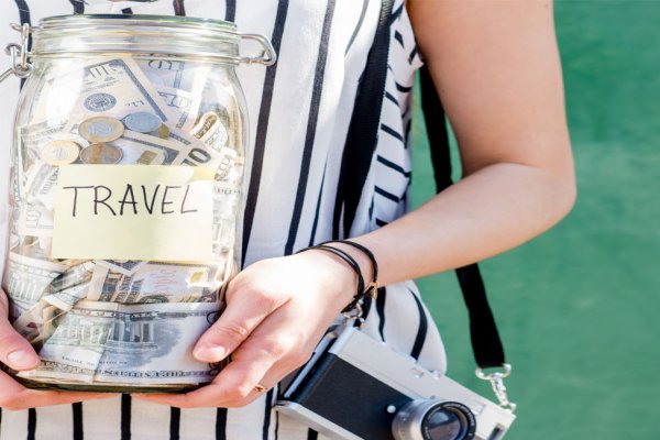 Travel to Hawaii on a Budget Tile Image