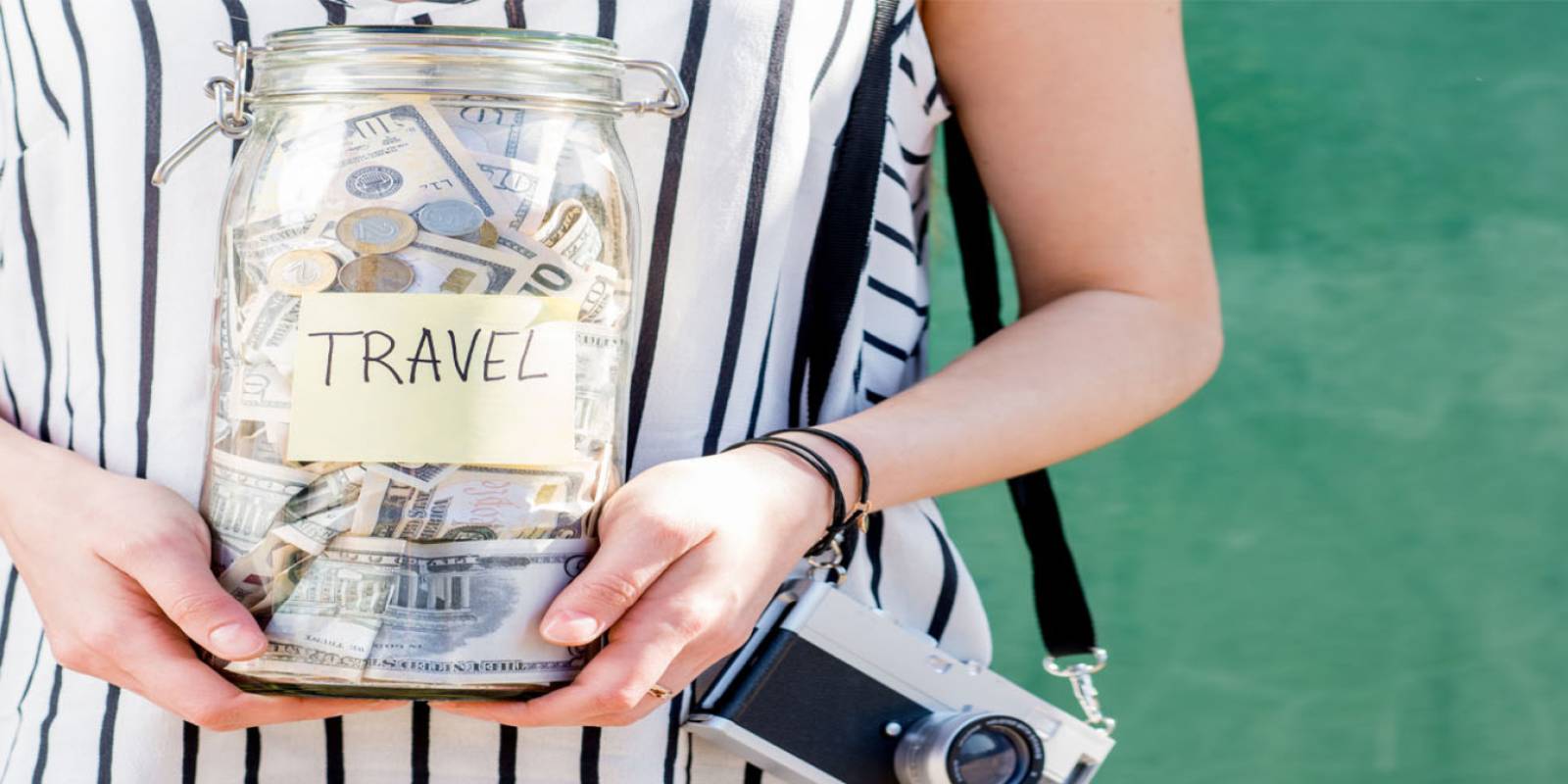 Traveling to Hawaii On a Budget: Tips, Savings & More