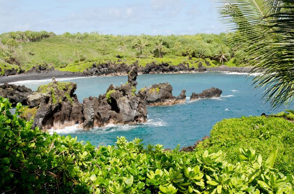 Waianapanapa State Park