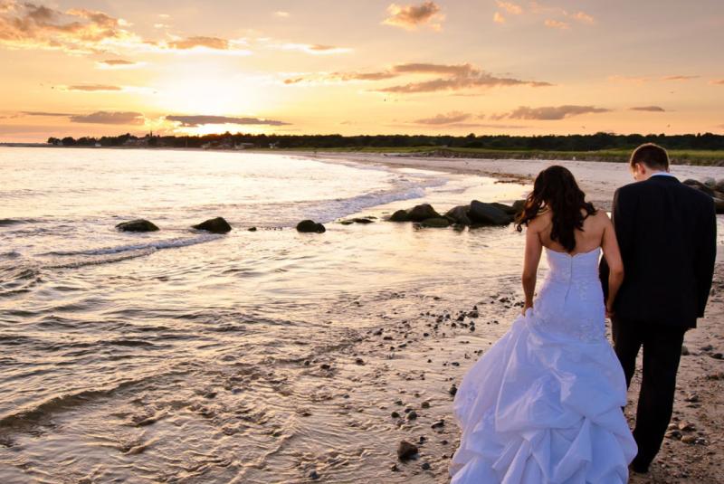 Top Beaches to Get Married on Maui