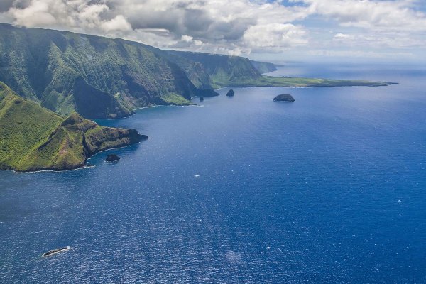 When Is the Best Time to Travel to Molokai? 