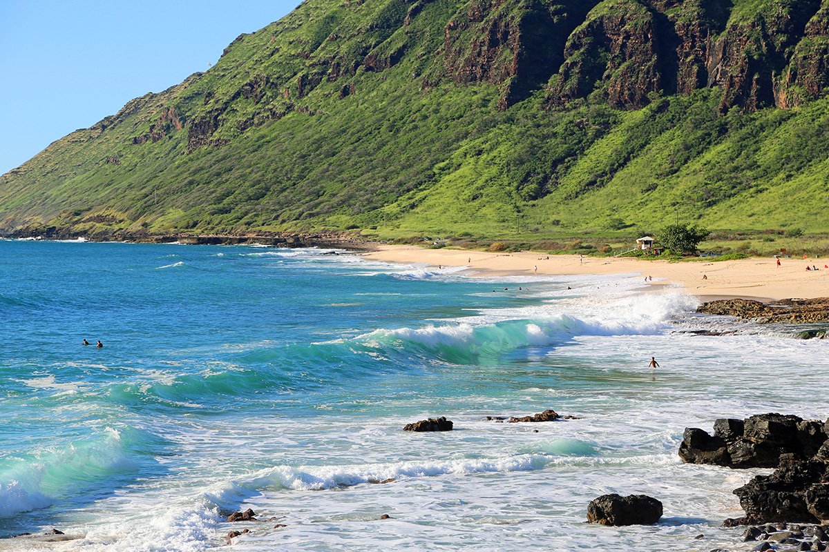 Yokohama Bay, Oahu: West-Side Beach at the End of the Road