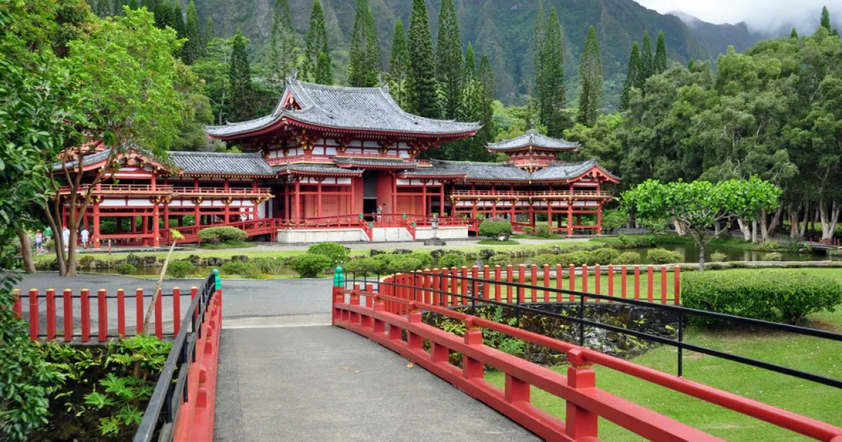 Things to Do in Kāneʻohe, Oahu — Gardens, Temples & Windward Guide