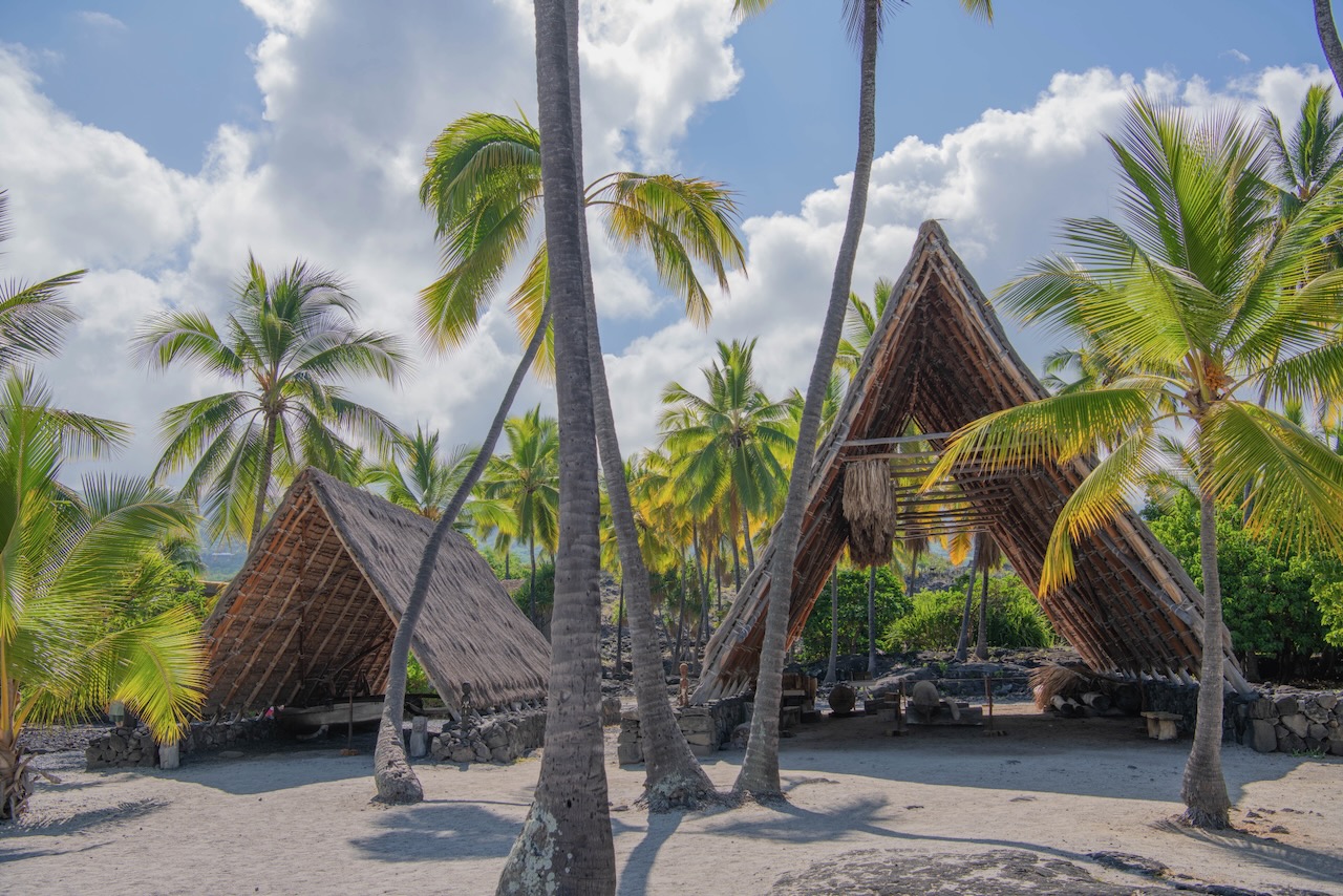 Puʻuhonua o Hōnaunau canoe hale, Place of Refuge